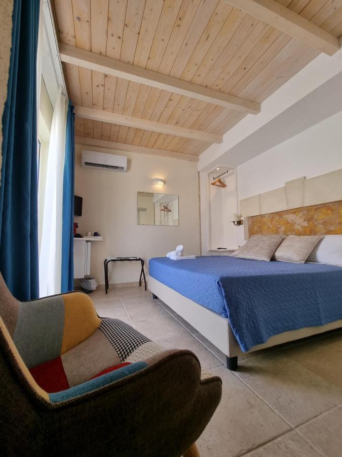 Bed and Breakfast Dimora Mazzini Tuglie Esterno foto